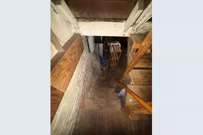 23 Elliot St, Chicopee, MA 01020 - Photo 31
