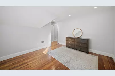 22 Houston Pl, Lynn, MA 01905 - Photo 27