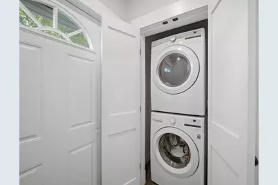22 Houston Pl, Lynn, MA 01905 - Photo 19