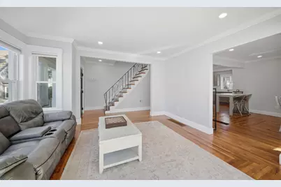 22 Houston Pl, Lynn, MA 01905 - Photo 7
