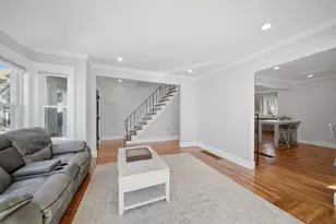 22 Houston Pl, Lynn, MA 01905 - Photo 7