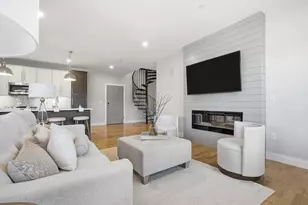 178 Robertson St, Quincy, MA 02169 - Photo 3