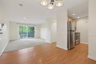 805 Franklin Crossing Rd, Franklin, MA 02038 - Photo 3
