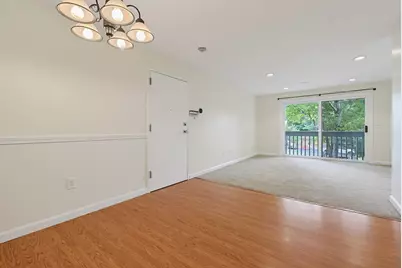 805 Franklin Crossing Road #5, Franklin, MA 02038 - Photo 5