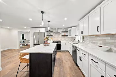 185 Marshall St, Tewksbury, MA 01876 - Photo 7