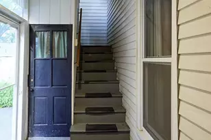 285 Hamilton St, Worcester, MA 01604 - Photo 9