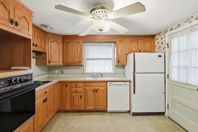 148 Brattle Street, Arlington, MA 02474 - Photo 9