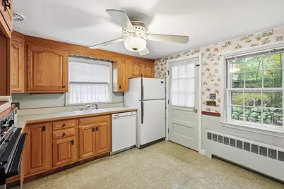 148 Brattle Street, Arlington, MA 02474 - Photo 7