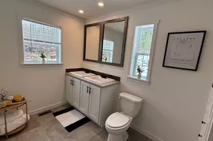 2 Rose Ln, Sturbridge, MA 01566 - Photo 11