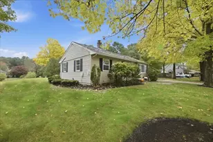 15 Raymond Ave, Walpole, MA 02081 - Photo 5