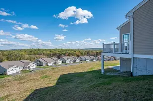 17 Pinnacle Pl, Millbury, MA 01527 - Photo 39
