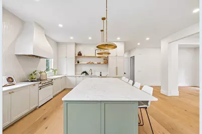 25 Kenyon St, Newton, MA 02465 - Photo 9