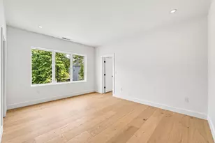 25 Kenyon St, Newton, MA 02465 - Photo 17