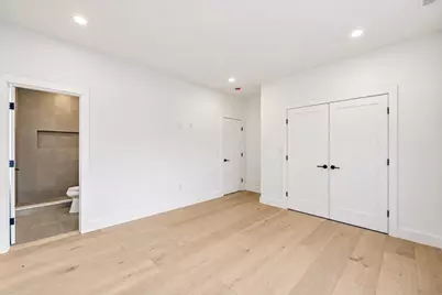 25 Kenyon St, Newton, MA 02465 - Photo 19