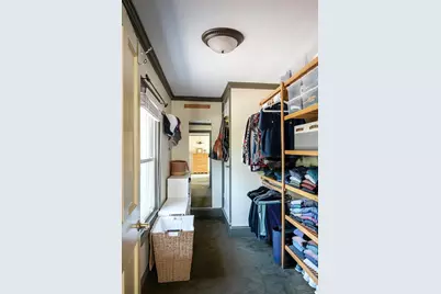 583 Essex St, Beverly, MA 01915 - Photo 21