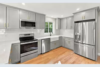 18 Elaine Dr, Hopkinton, RI 02833 - Photo 5
