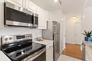 4 Charlesgate E, Boston, MA 02215 - Photo 11