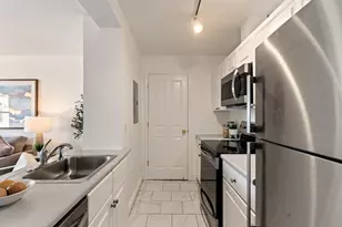 4 Charlesgate E, Boston, MA 02215 - Photo 9