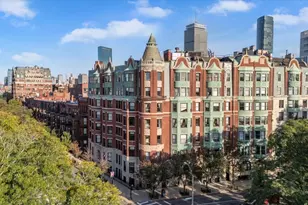 4 Charlesgate E, Boston, MA 02215 - Photo 23