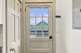 43 Hawkes St, Marblehead, MA 01945 - Photo 5