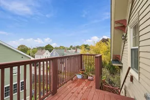 43 Hawkes St, Marblehead, MA 01945 - Photo 3