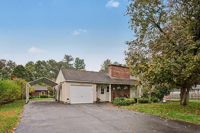 2 Karen Ln, Southampton, MA 01073 - Photo 1