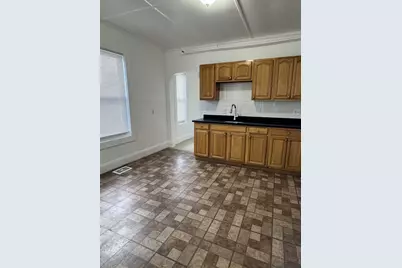 135 Chestnut Street #1, Lynn, MA 01902 - Photo 5