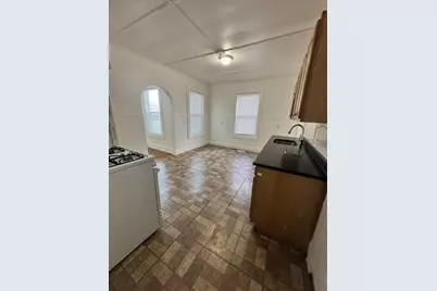 135 Chestnut Street #1, Lynn, MA 01902 - Photo 9