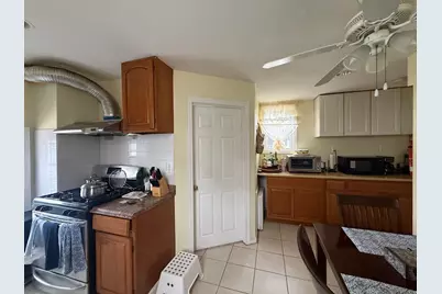 13-15 Elmwood Ave #2, Quincy, MA 02170 - Photo 7