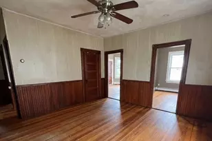 692 Penn St, Fall River, MA 02724 - Photo 9