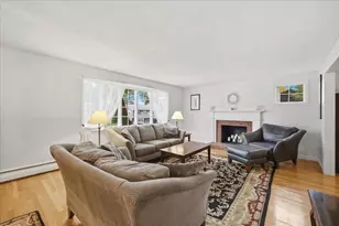 150 Scott Cir, Dedham, MA 02026 - Photo 5
