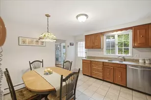 150 Scott Cir, Dedham, MA 02026 - Photo 9
