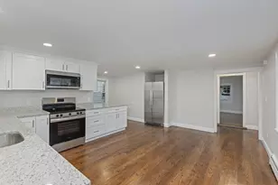 39 Forest St, Danvers, MA 01923 - Photo 5