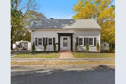 39 Forest St, Danvers, MA 01923 - Photo 1