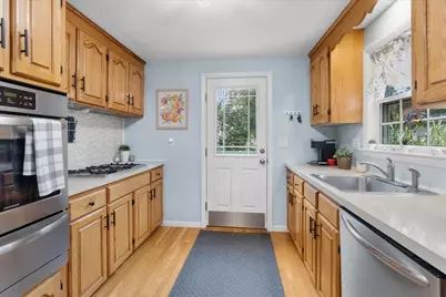 15 Parliament Dr, Franklin, MA 02038 - Photo 11