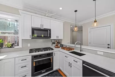 308 Bunker Hill St #2, Boston, MA 02129 - Photo 9