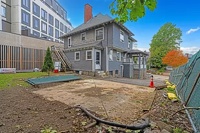 23 Russell Park, Quincy, MA 02169 - Photo 5