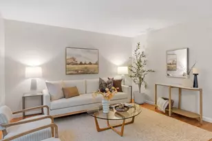4302 Deerfield Cir, Peabody, MA 01960 - Photo 3