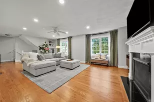 21 Orange St, Woburn, MA 01801 - Photo 7