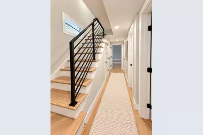 395 W Fourth, Boston, MA 02127 - Photo 9