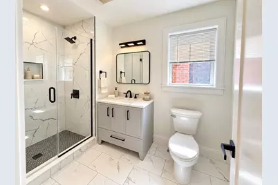 395 W Fourth, Boston, MA 02127 - Photo 11