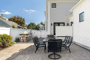 61 Warren St, Needham, MA 02492 - Photo 35