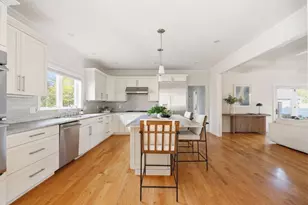 61 Warren St, Needham, MA 02492 - Photo 15
