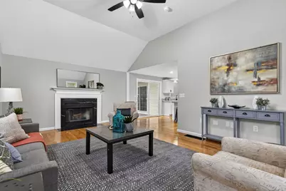 16 Horseshoe Ln, Clinton, MA 01510 - Photo 11