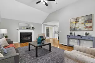 16 Horseshoe Ln, Clinton, MA 01510 - Photo 11