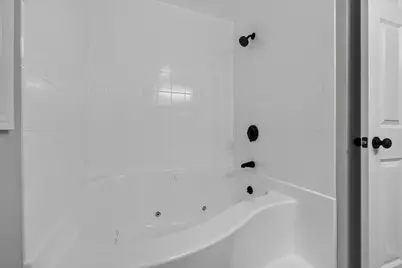 16 Horseshoe Ln, Clinton, MA 01510 - Photo 25