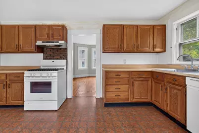 116 Purchase St, Milford, MA 01757 - Photo 5
