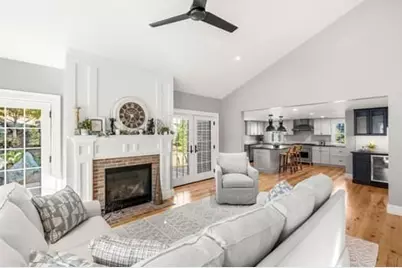 201 Elm, Amesbury, MA 01913 - Photo 3