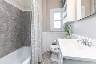 192 W Fifth St, Boston, MA 02127 - Photo 13