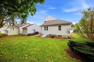 17 Curry Ln, Chicopee, MA 01022 - Photo 37